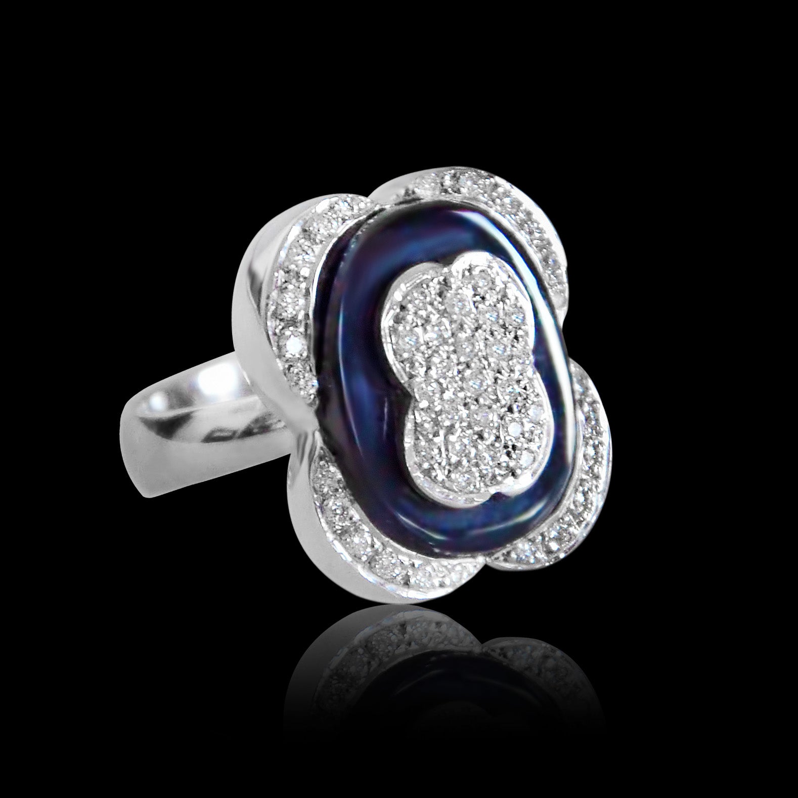 Ring 18kt Wg,Onyx & Diam.Br.FG/VS-Si 0,31ct & Onyx 3,22ct