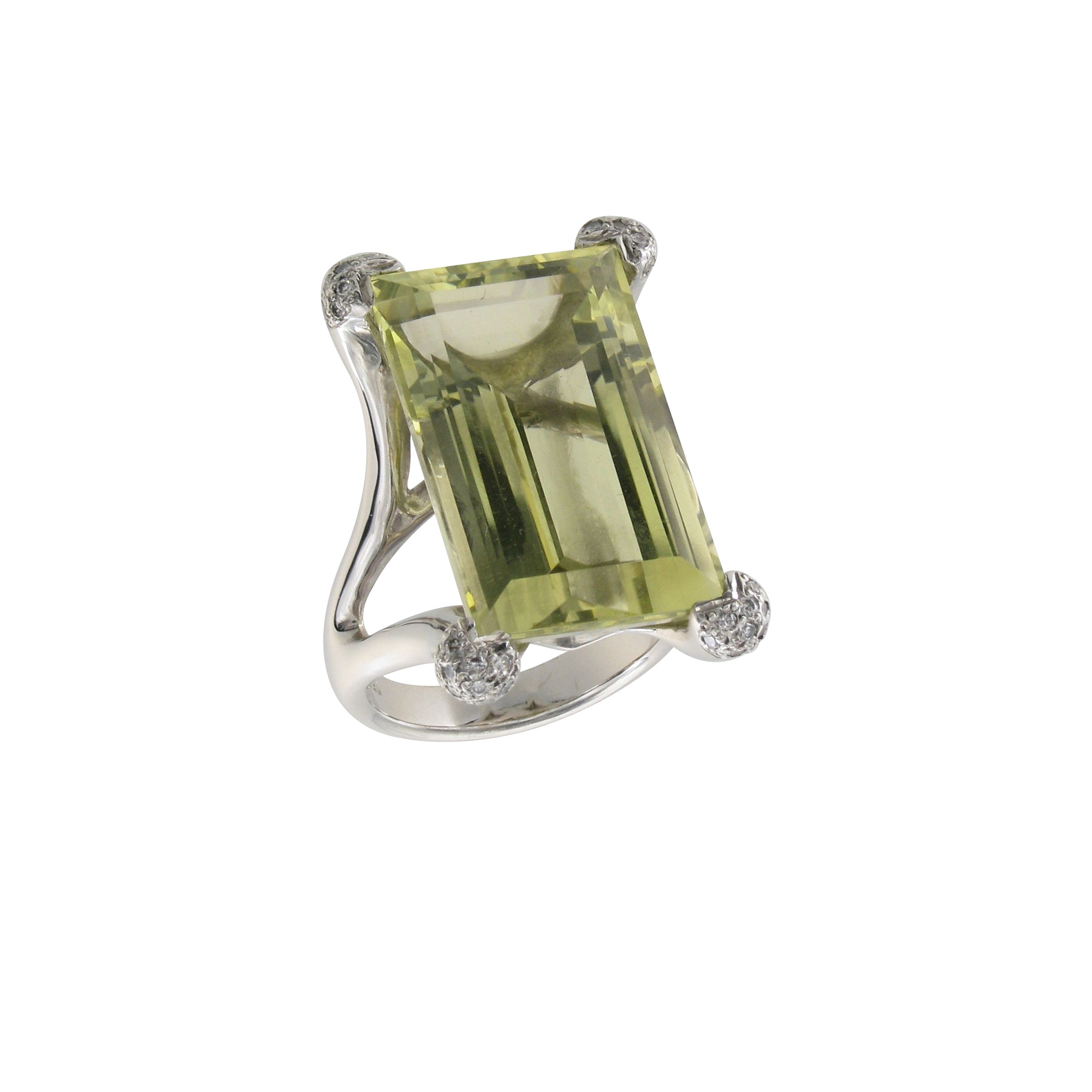 Ring 18kt Wg,Lemon Quartz 31,20ct & Diam.Br.HI./VS-Si 0,34ct